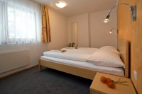 Apart 222
